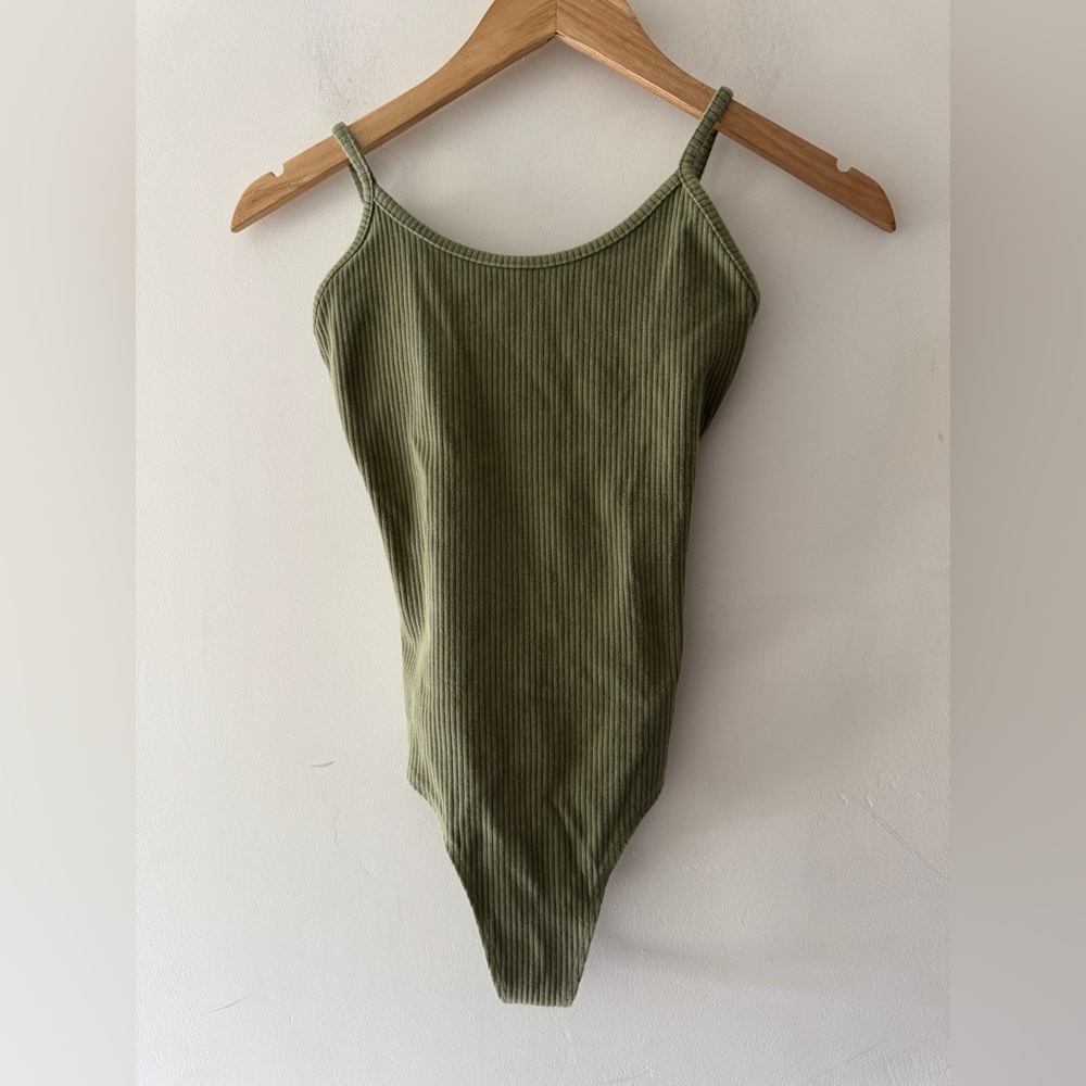 American Eagle High Neck Olive Green Ribbed Bodysuit‎